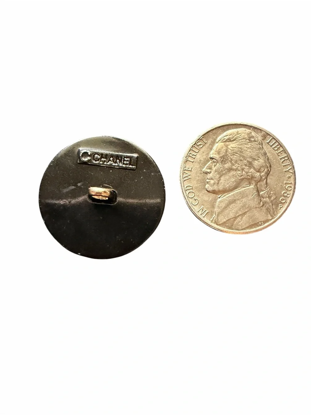 CHANEL vintage Black and Gold button